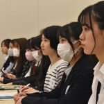 レス2番のリンク先のサムネイル画像